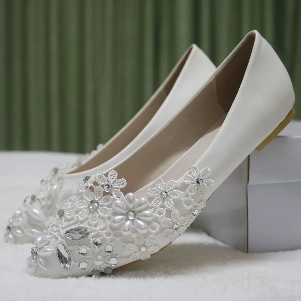 

Spring pointed toe shallow mouth white PU pearl rhinestone lace flower square heel wedding shoes banquet large flat women's shoe