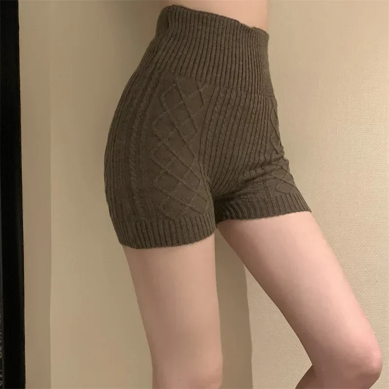 Sweet Hot Girl New Style Anti-exposure Knit Safety Pants Inner Warm Abdomen Lifting Seamless Base Cropped Shorts Fashion Slim