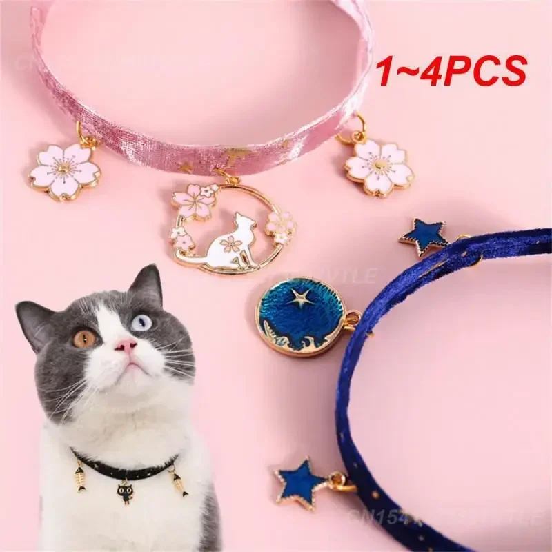4 Stück Katzen halsband Halskette Elastizität einfache und zarte Anti-Verlust farbige Blume Katzen halsband gedruckt Halloween Weihnachts bedarf