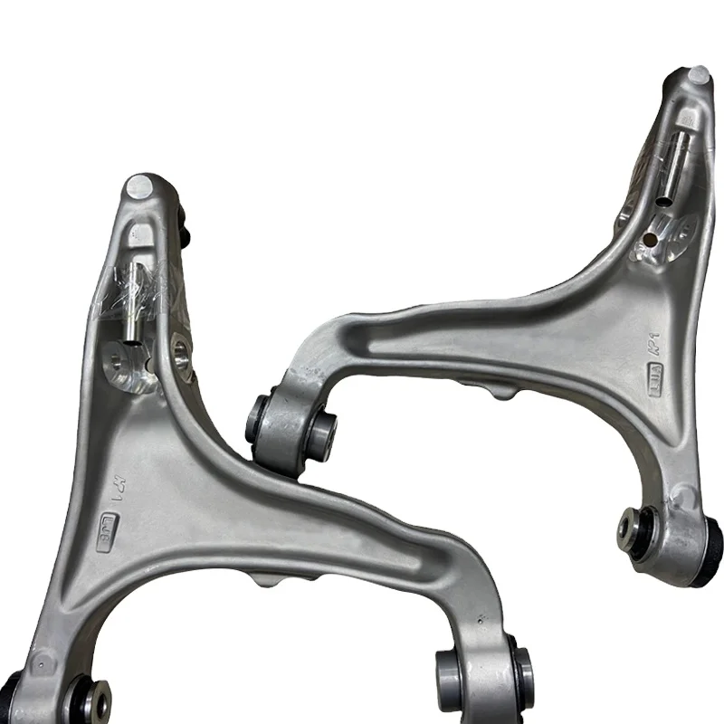 

For Maserati Ghibli 2014-2019 Front Lower Control Arm Steel Material Model 670107802 & 670107803