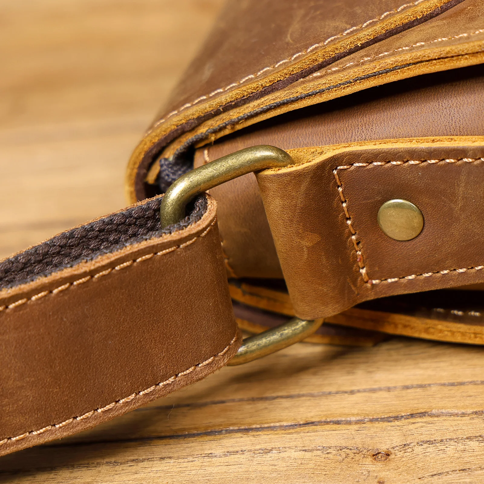 Vintage Casual Herren-Umhängetasche aus hochwertigem Leder, Vertikale Mode-Schultertasche für Männer – Detail 15