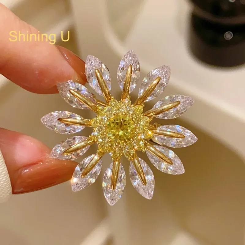 بروش عباد الشمس الفاخر القابل للدوران من Shining U Light للنساء هدية إكسسوارات عصرية #3