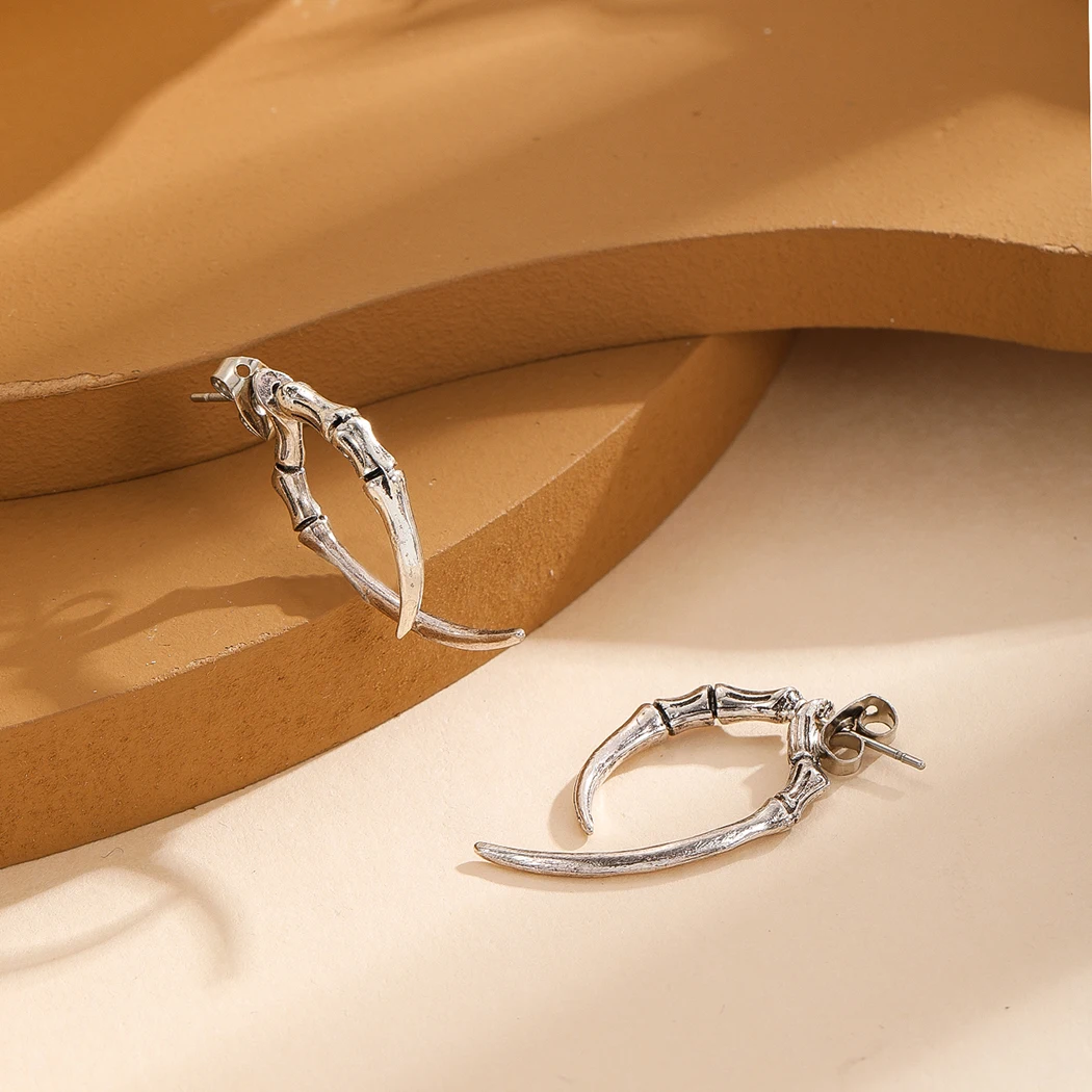 CHENGXUN Punk Retro Dragon Claw Stud Earrings for Women Girls Front Back Earring Studs Gothic Ear Jacket Jewelry Friends Gift
