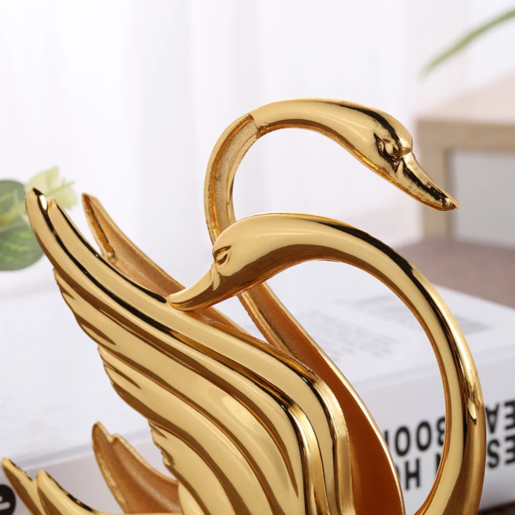 

Swan Shape Tissue Holder Iron Art Napkin Stand Decorative Tissue Rack For Kitchen Home Hotel Party Dessert Table European Style