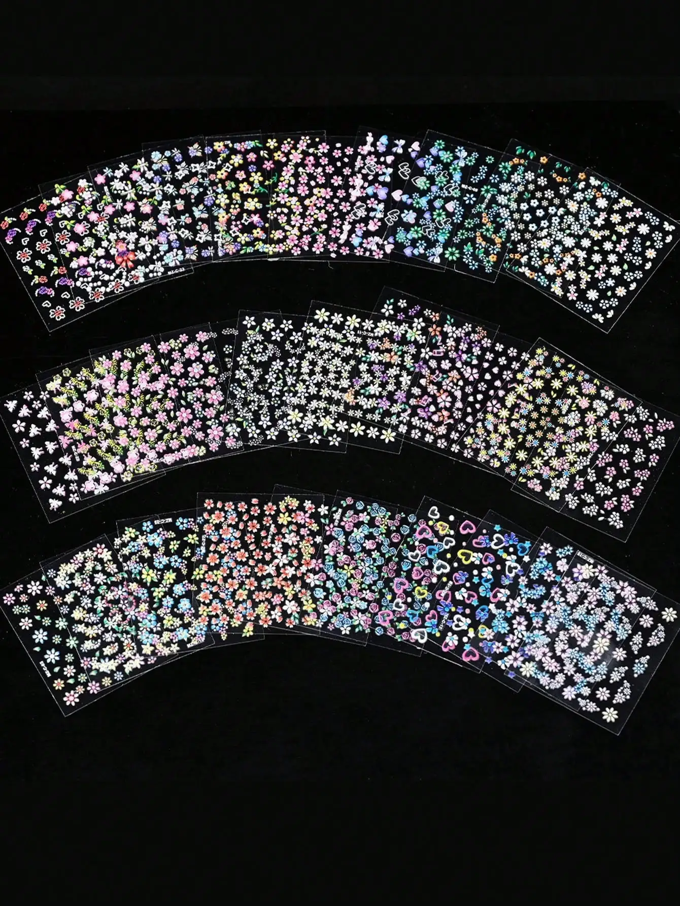 

30 Stück weiße Blumen Nagel Kunst Aufkleber, 3D selbstklebendes Nagelaufkleber Design, holografische kleine Blumen Nagel Kunst