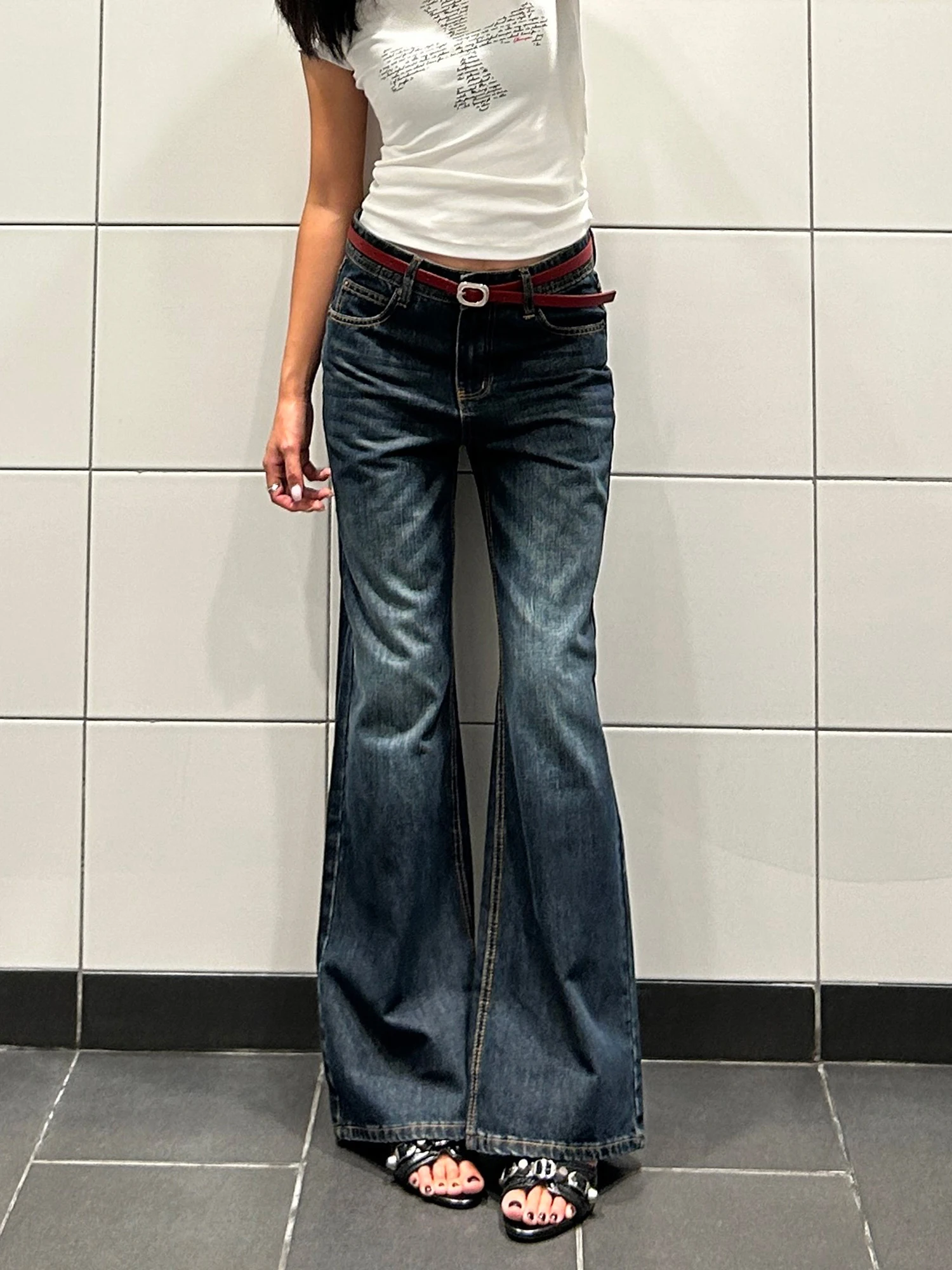 

Street Studio Горчично-белые узкие расклешенные джинсы Wa Сексуальная девушка Повседневные винтажные джинсовые брюки с заниженной талией Хлопковая молния