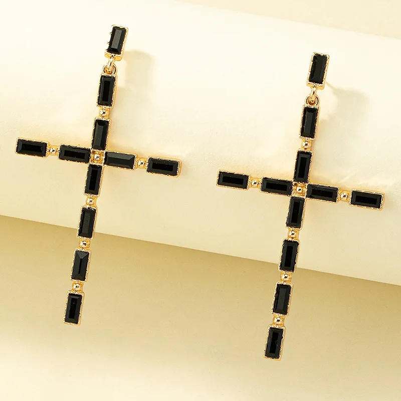 

2024 Classic Jewelry Accessories Wholesale Long Green Black Baguette Gem Crystal Rhinestone Cross Earrings for Women