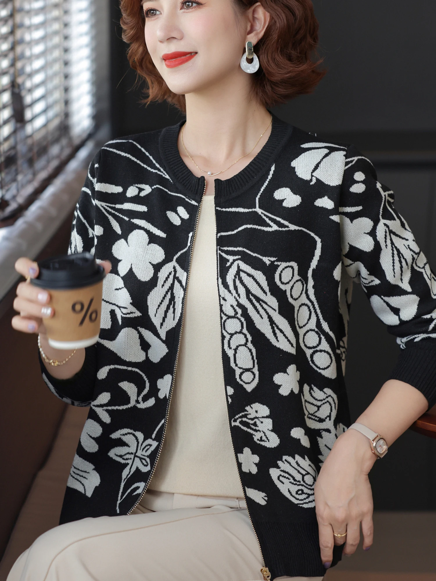 

Осенняя мода, тонкая золотая шелковая хлопковая трикотажная круглая женская верхняя одежда на молнии Ne, свободный топ для мам, дышащая повседневная одежда