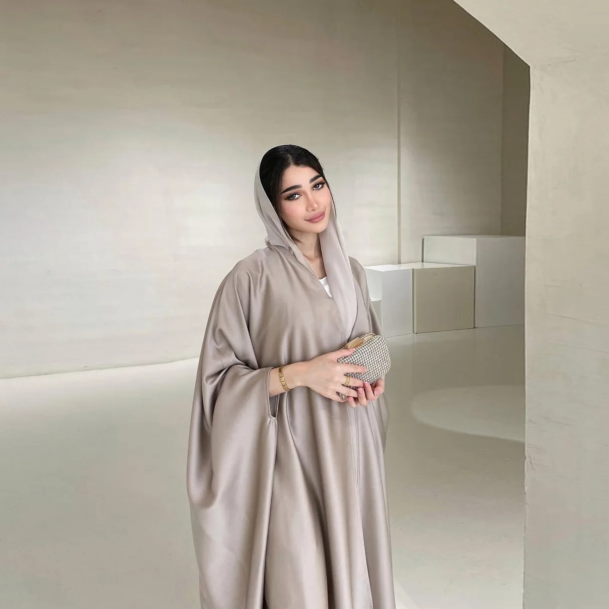 Muslim Modest Fashion Solid Satin Batwing Sleeve Casual Abaya Saudi Arab African Women Clothing Moroccan Kimono Kaftan Robe