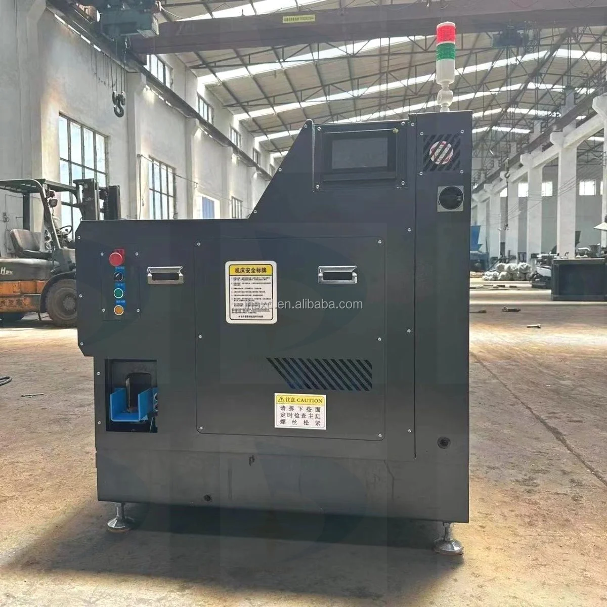 hot High Quality   Metal Cast Iron Chips Compactor  Automotive Scrap Recycling Energy Saving Briquetting Press  Machine