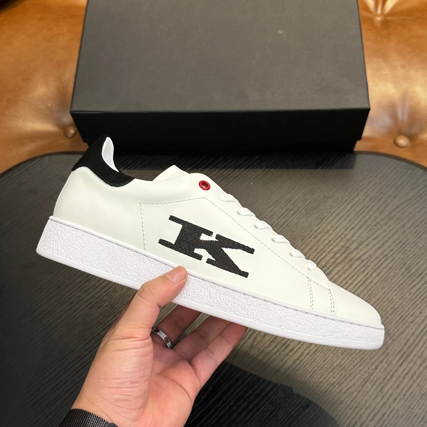 

Подарки к празднику: Мужские повседневные кроссовки ручной работы класса люкс из телячьей кожи, дышащие, прочные, для походов, велоспорта и бега