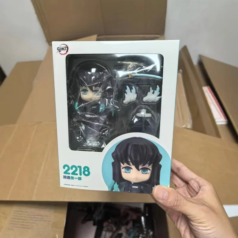 Figura de Ação Muichiro Tokito Chibi de Demon Slayer em Promoção com Peças de Rosto Substituíveis e Espada, Modelo Colecionável para Fãs de Anime