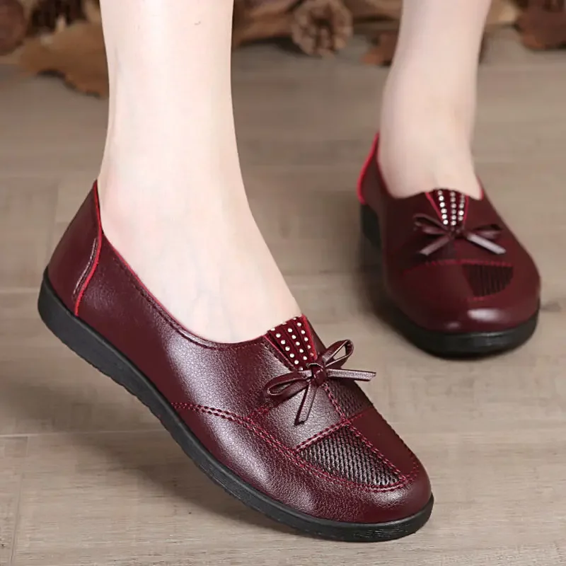 2024 Cheap Shoes Women Leather Flats Female Flats Spring Shoes Classic Women\'s Loafers Casual Leather Shoes