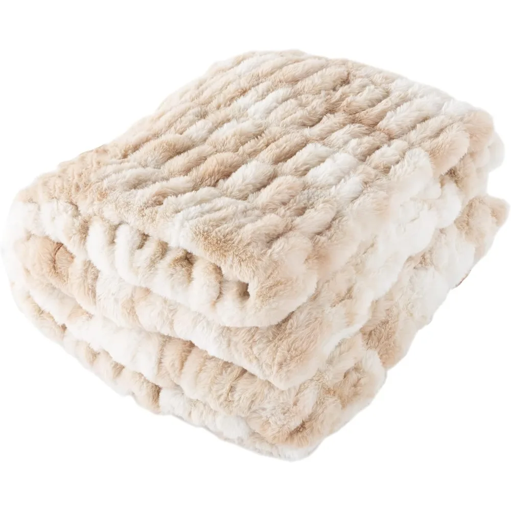 

Oversized Ruched Faux Fur Blanket - 60x80-Inch Jacquard Faux Fur Queen-Size Throw for Sofas and Beds - Luxurious Bedding by Lavi