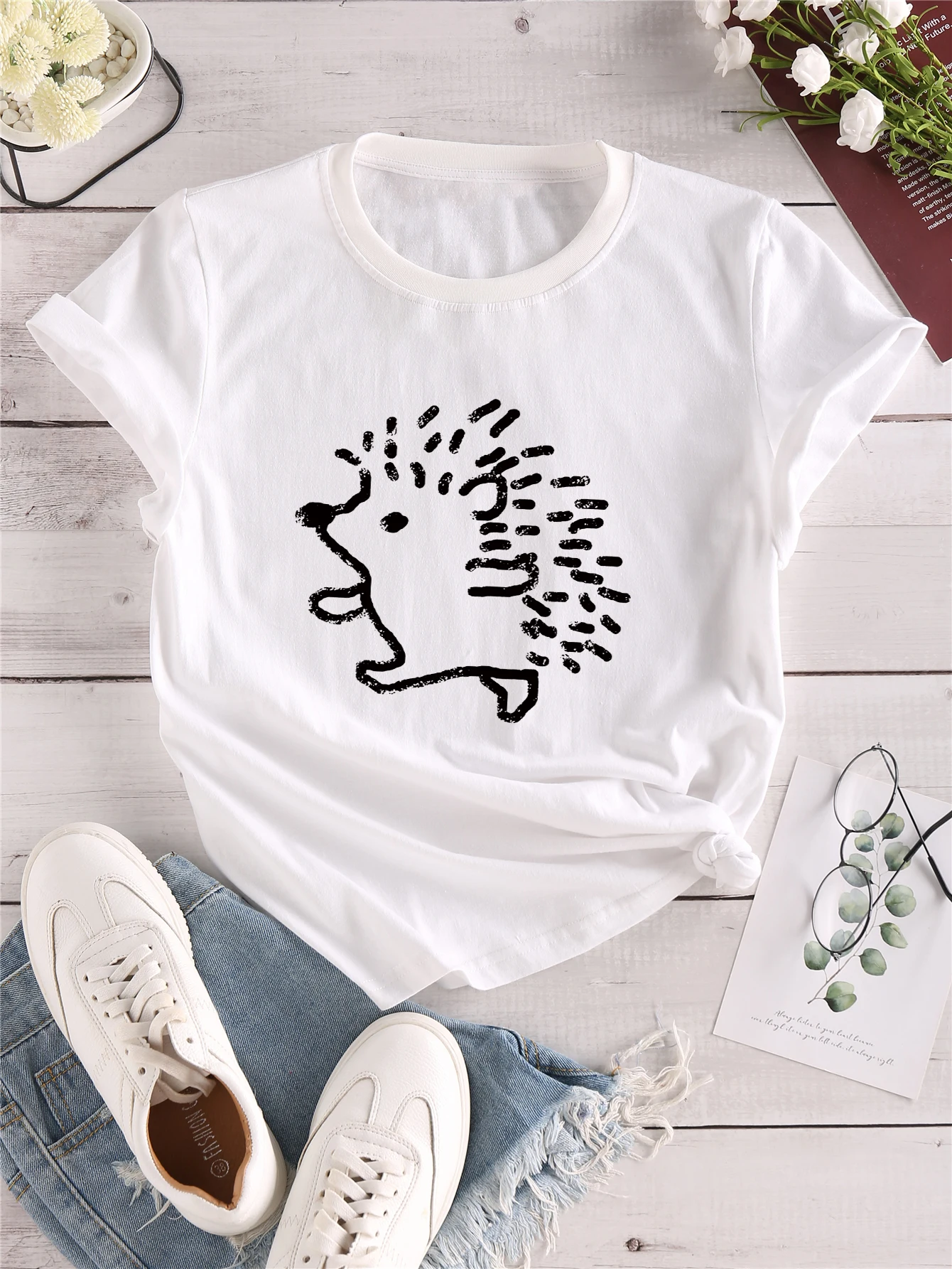 Hedgehog Cartoon Graphic Print Crew Neck T-shirt, Casual Loose Short Sleeve Fashion Summer T-Shirts Tops, Women\'s Clothing