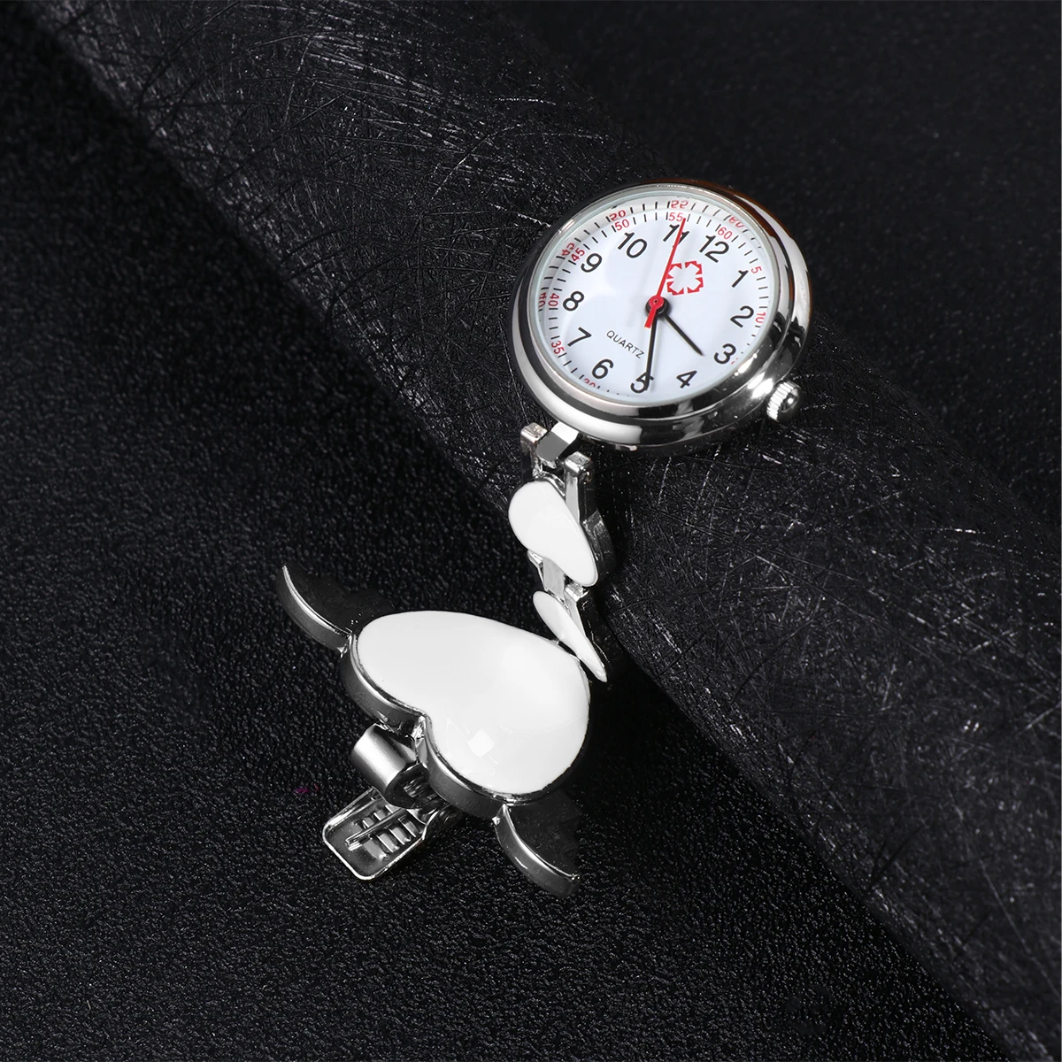 

Chest Watch Hanging Creative Doctor Nurse Pocket Heart-shaped Personalized Fashion Gift