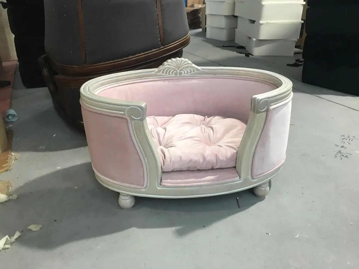 

Soft Pink Solid Pattern Orthopedic Pet Bed Washable for Dogs & Cats