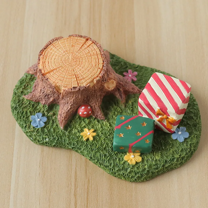 Zakka Mini Resin Grass Stump Decoration Micro Landscape Accessories Resin Small House Background Prop Decoration