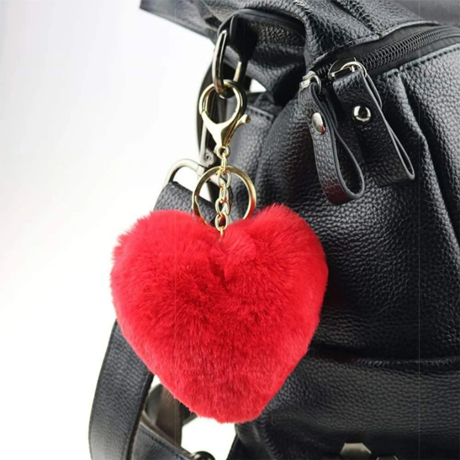 1 Pack Women's Heart KeyChain Artificial Fur Ball Red Or White Or Pink Heart Plush Key Ring Backpack Pendant Charm Girl