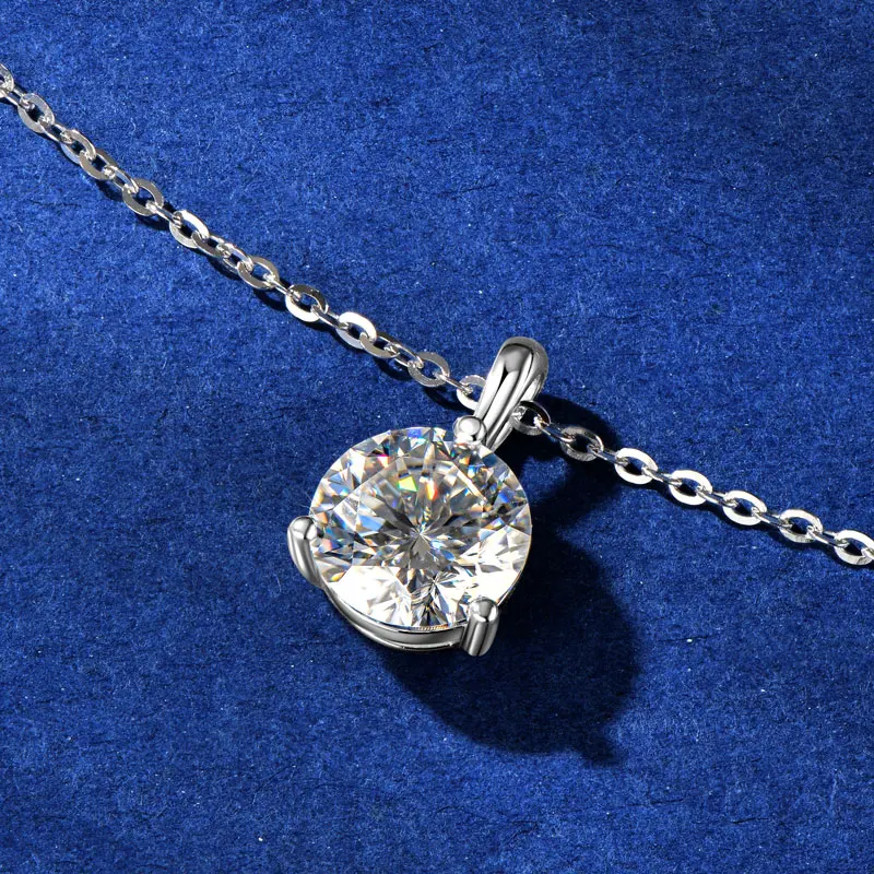 IOGOU 1CT 1.5CT 2CT Solitaire Diamond D Color Moissanite Three Claw Pendant Necklace for Women Original 925 Silver Fine Jewelry