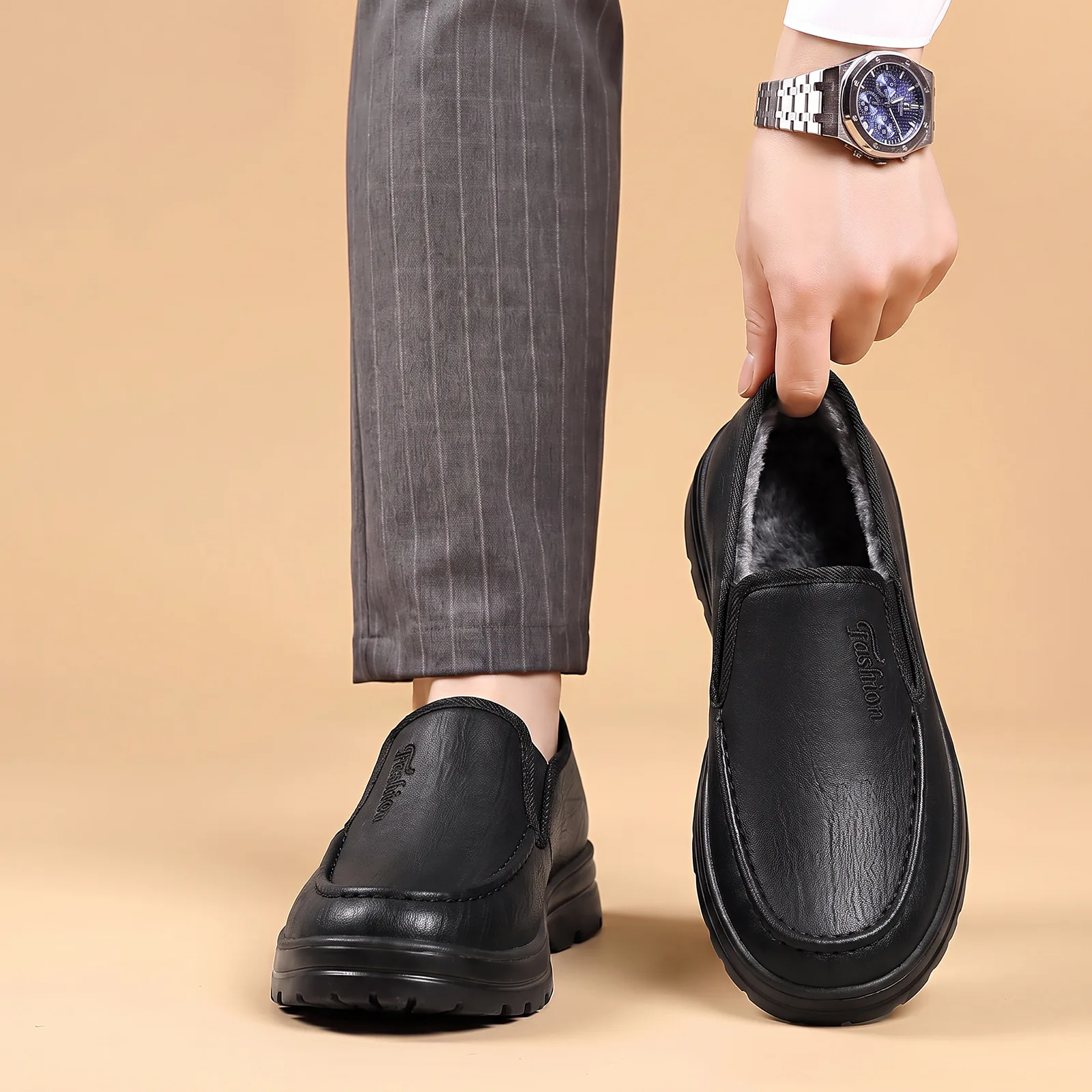Herren Winter Warme Freizeitschuhe Slip-On mit Mikrofaser-Obermaterial, Fleece-Futter, Rutschfester Dicker Sohle, Loafer-Stil, Alltagsschuhe zum Gehen – Detail 1