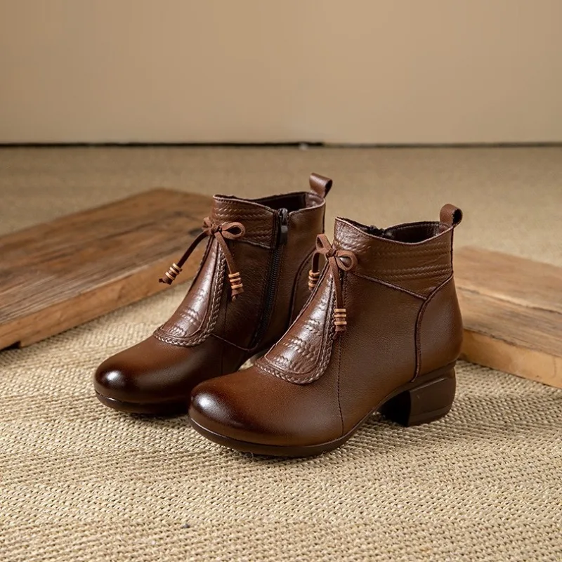 

Womens Boots Autumn Winter New Retro Soft Sole Comfortable Small Leather Boot Fashion Versatile Temperament Ankle Boots Women
