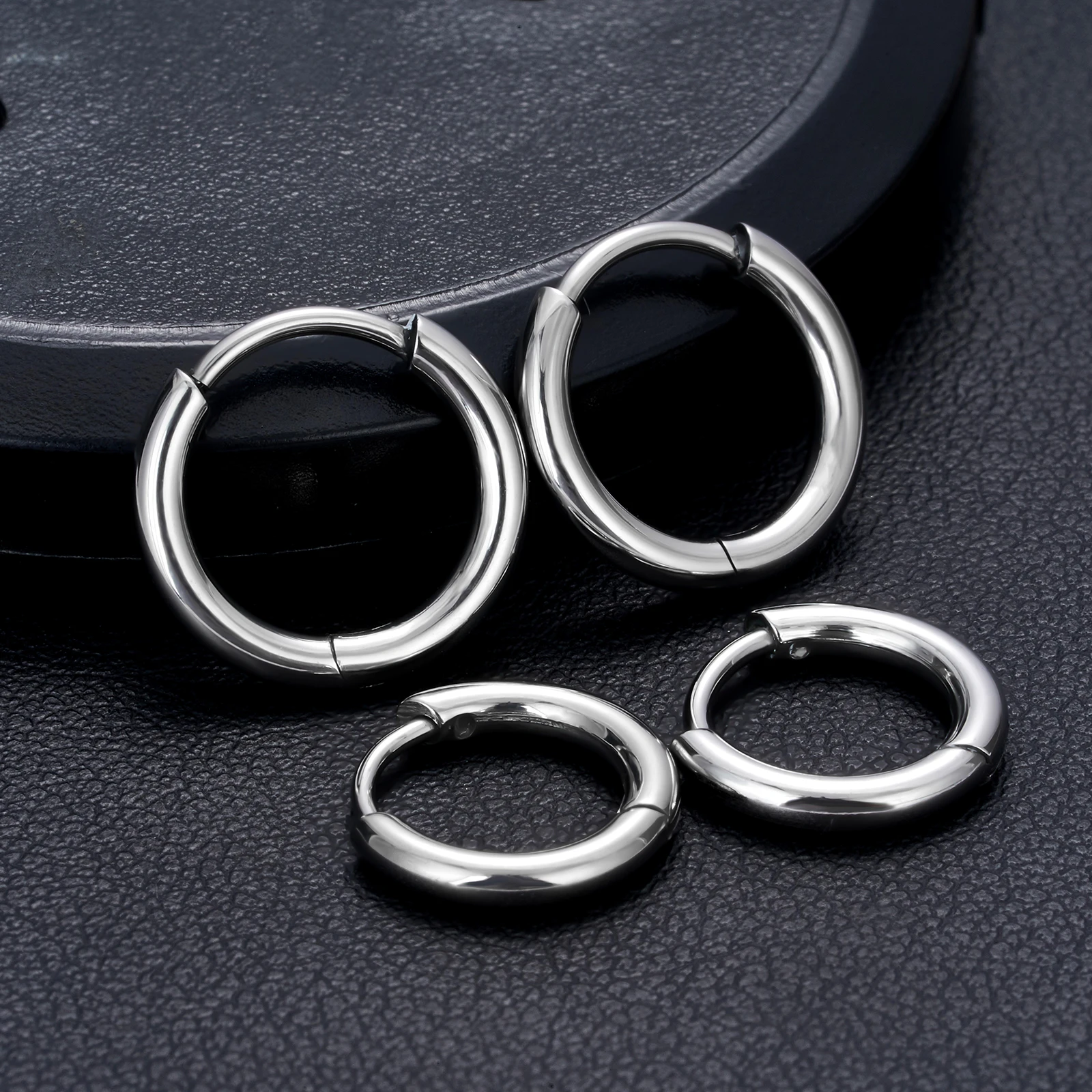 1 pair ASTM F136 Titanium Small Hoops Ear Buckle Earrings for Women Cubic Zirconia Cartilage Helix Piercing Tragus Circle Jewelr