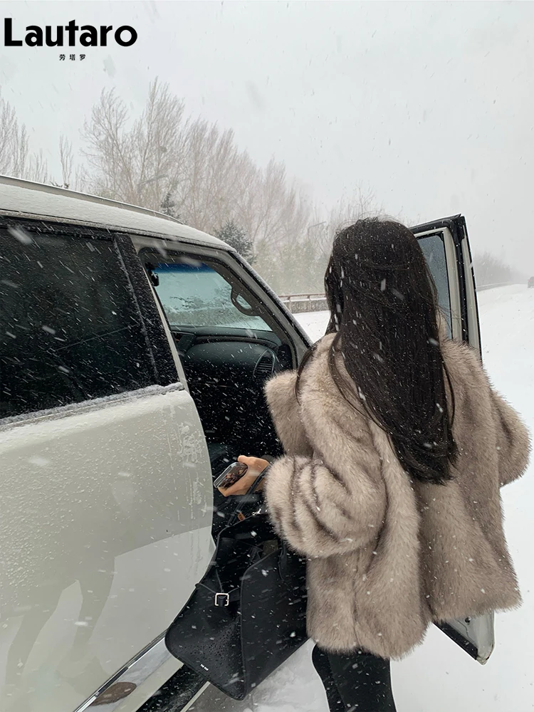 Winter übergroßes, lockeres, lässiges, weiches, verdicktes, warmes und umweltfreundliches Nachahmung von Fuchspelz für Damen mittellanges Reversfell