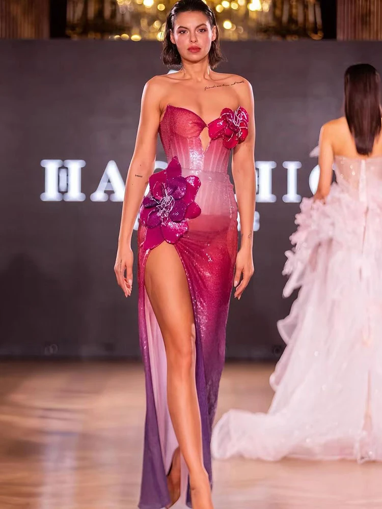 

Striking Gradient Pink Strapless Gown with Floral Embellishment Sleeveless Backless Hollow-out Fashion Events Party Evening Gown