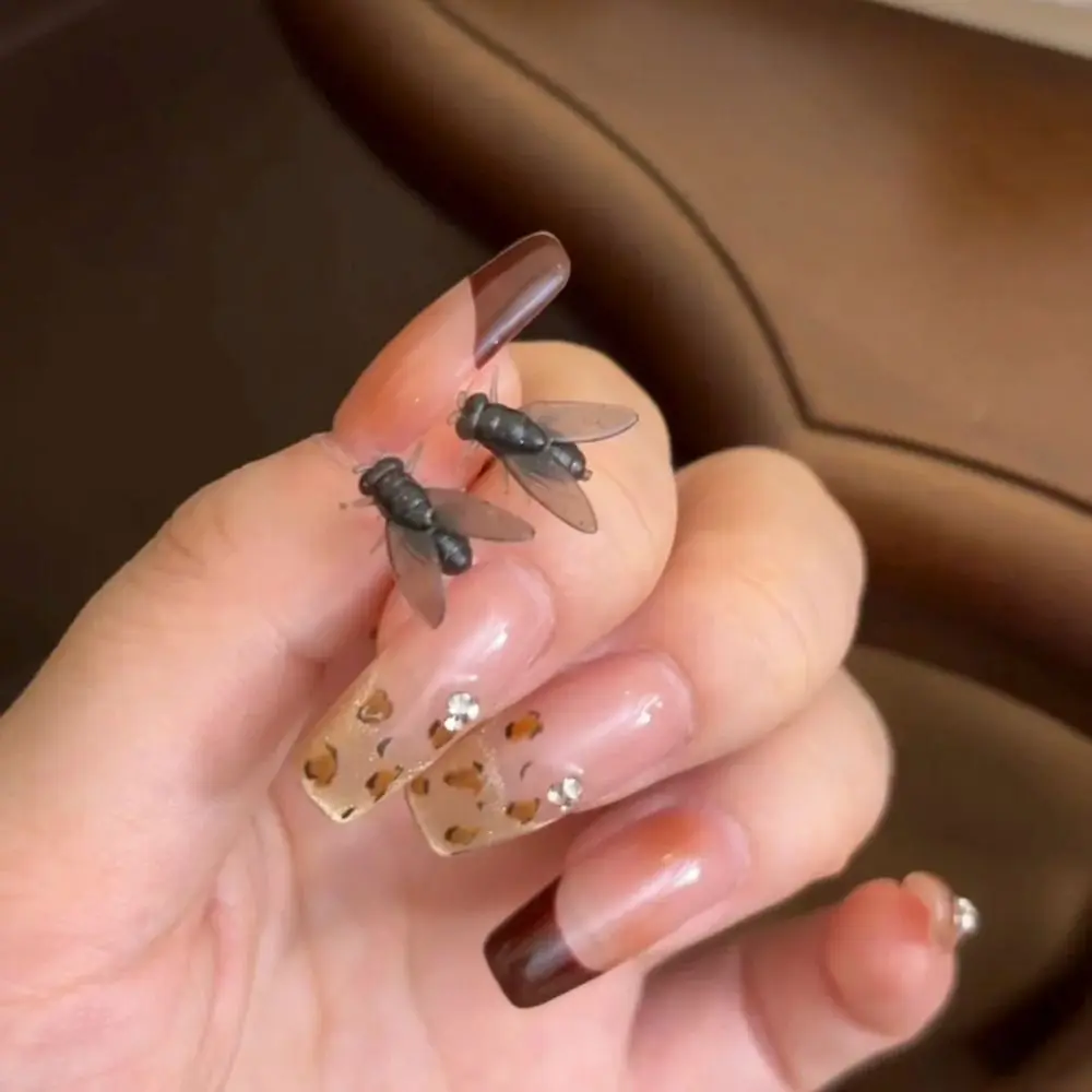 Fashion Creative Flies Studs Earrings Simulation Prank Mini Fly Earrings Personality Black Mosquito Ear Stud Daily Wear