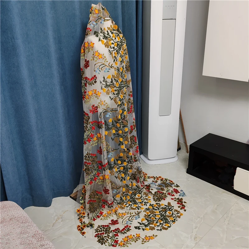 Embroidered Lace Luxury Colorful Floral Bridal Wedding Veils With Comb Cathedral Long Red Yellow Flowers Green Leaves Unique