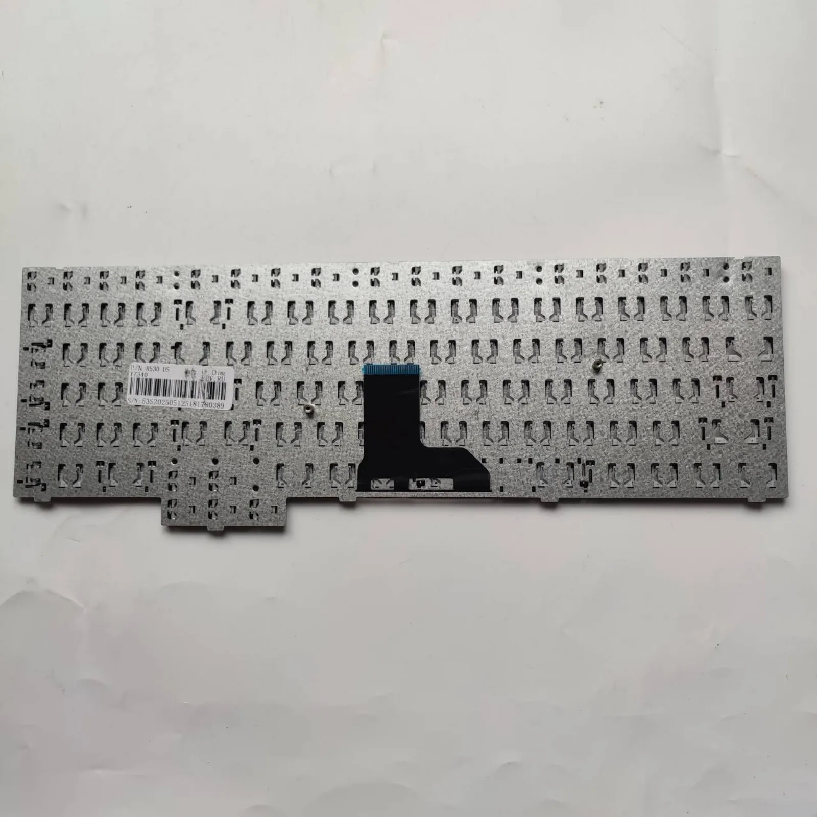 

Клавиатура для ноутбуков Samsung NP R517 R523 R525 R528 R530 R540 R538 R618 R620 R719 (русская раскладка)