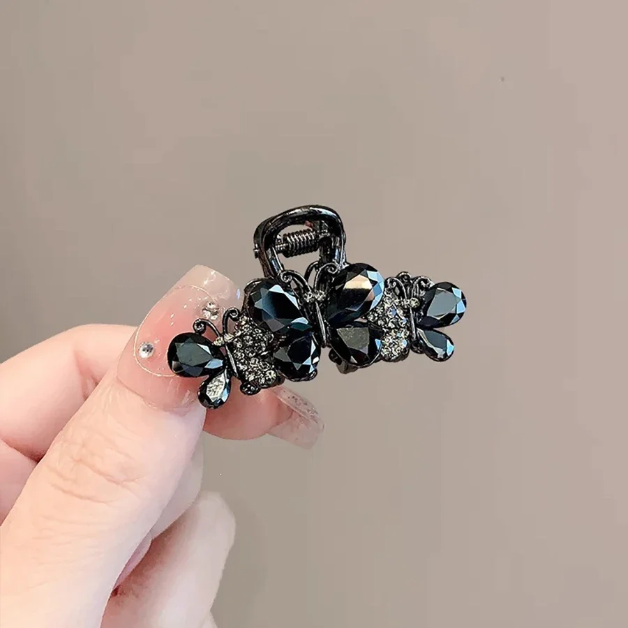 Exquisite schwarze Kristall-Strass-Schmetterlings-Haarspange, kompakte, hochwertige kleine Haarklammer für halbgebundenes Haar im koreanischen Stil für Damen