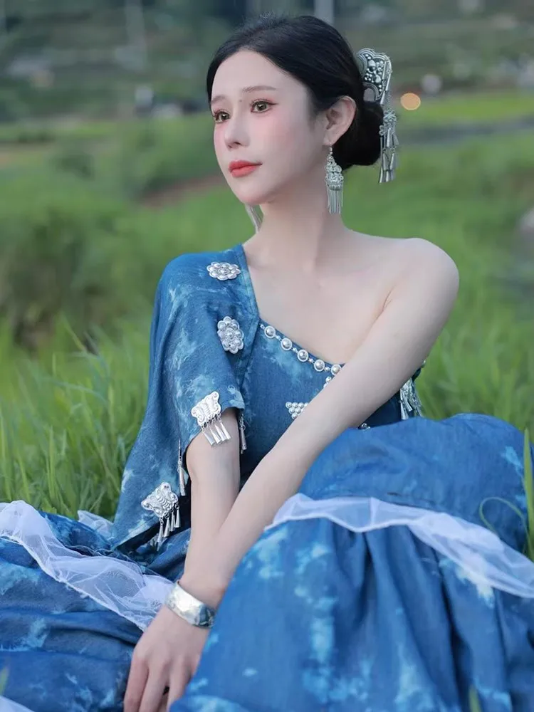 

Ethnic costume women's tie-dyed single-shoulder strapless top long dress style performance travel photography
