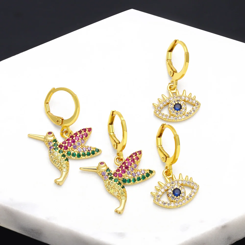 FLOLA-pendientes de aro chapados en oro pulido para mujer, aretes contra el mal de ojo, cobre CZ, pendientes de pájaro colibrí, joyería de arcoíris, regalos, colibri ersa117