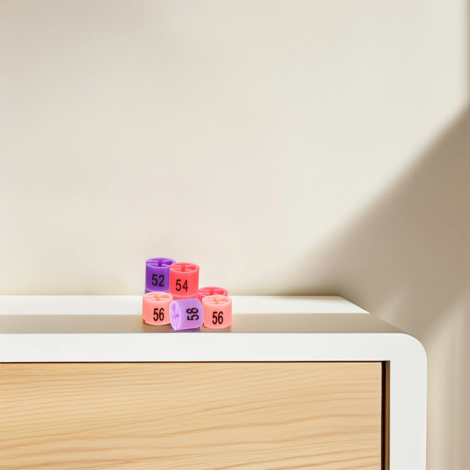 80Pcs Clothes Hanger Label Tags Sturdy Colorful Size Dividers for Retail Boutiques Personal Closet Use Plastic Tabs for Hanging