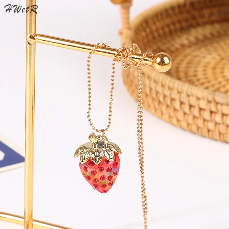 1pcs Necklace Women's Sweet Red Strawberry Heart Charm Light Luxury Collar Neckchain Jewelry Accessories Gift