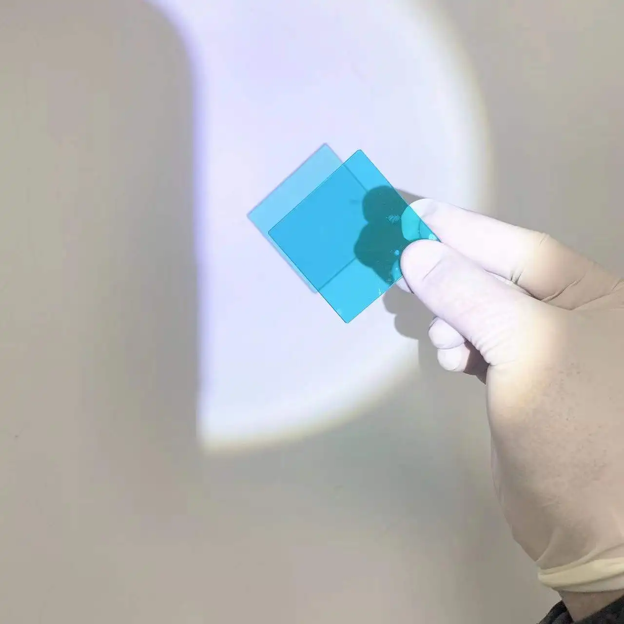 Tempered glass BG38 qb21 thủy tinh màu xanh lọc