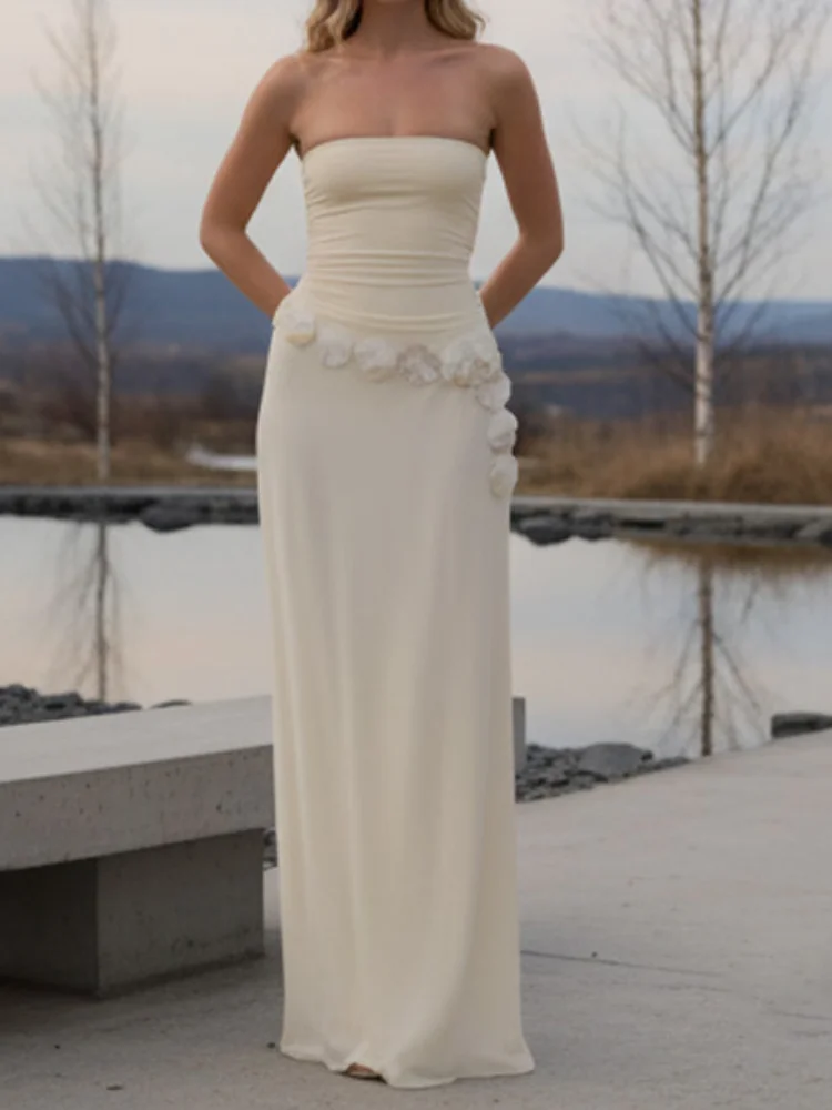 

Women Sexy Strapless Maxi Dress Lady Fashion Sleeveless Backless Pleated Satin Bodycon Dresses 2026 Summer Party Evening Gown