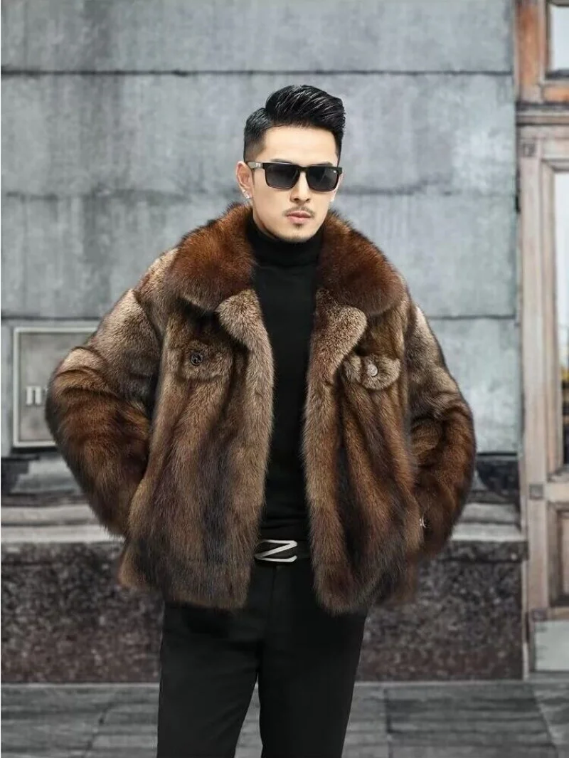 เสื้อโค้ทขนเฟอร์เทียมสำหรับผู้ชายสุดหรู รุ่นใหม่สำหรับฤดูหนาว หนาขึ้นด้วยขนฟ็อกซ์ แจ็คเก็ตแฟชั่นสั้น สวมใส่สบาย ปกเสื้อแบบพับได้