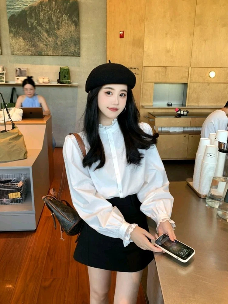 

Chic White Lace Trim Shirt Women's Long Sleeve Inner Wear Sweet Style Loose Fit Button up Casual Shirt for Autumn Season