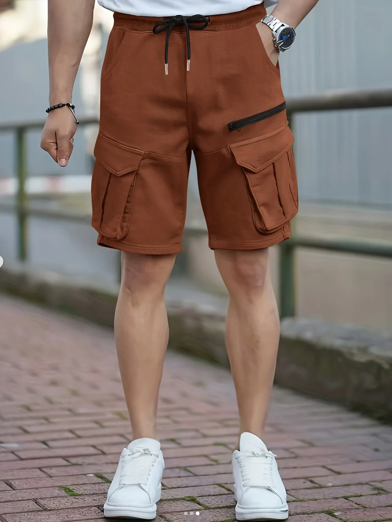 

American Style Summer New Fashion Men's Outdoor Big Pocket Drawstring Knee Length Shorts Casual Trendy Solid Color Shorts Male