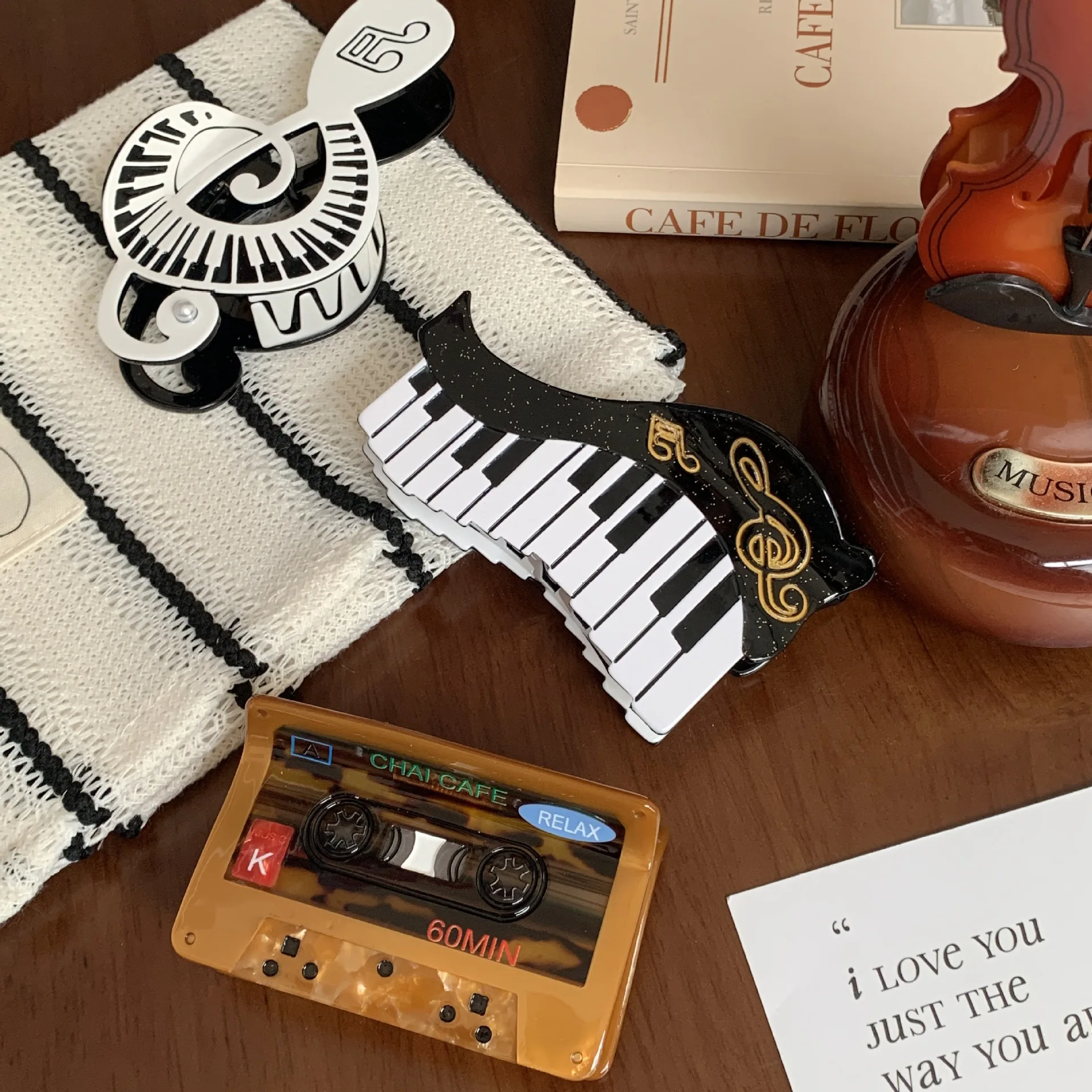 

Искусственная заколка для волос в стиле инструментов во французском стиле для девочек, креативная заколка для аксессуаров для волос из ацетата, верхний выбор для рождественских подарков