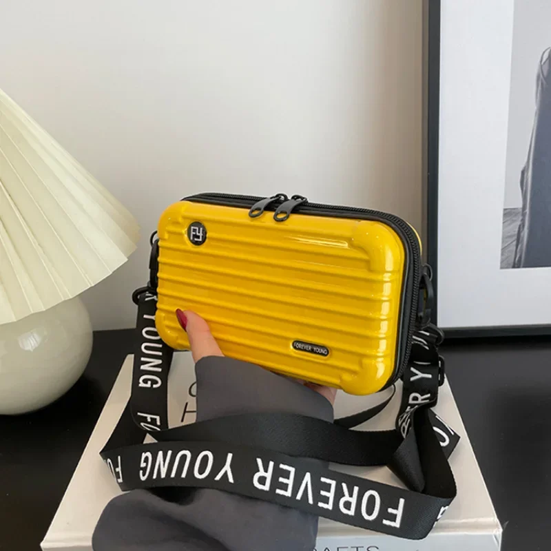 Women Clutch Shoulder Bag for Women Shape Totes Phone Zipper Pouch Coin Purses Fashion Purses and Designer Small PVC Handbags