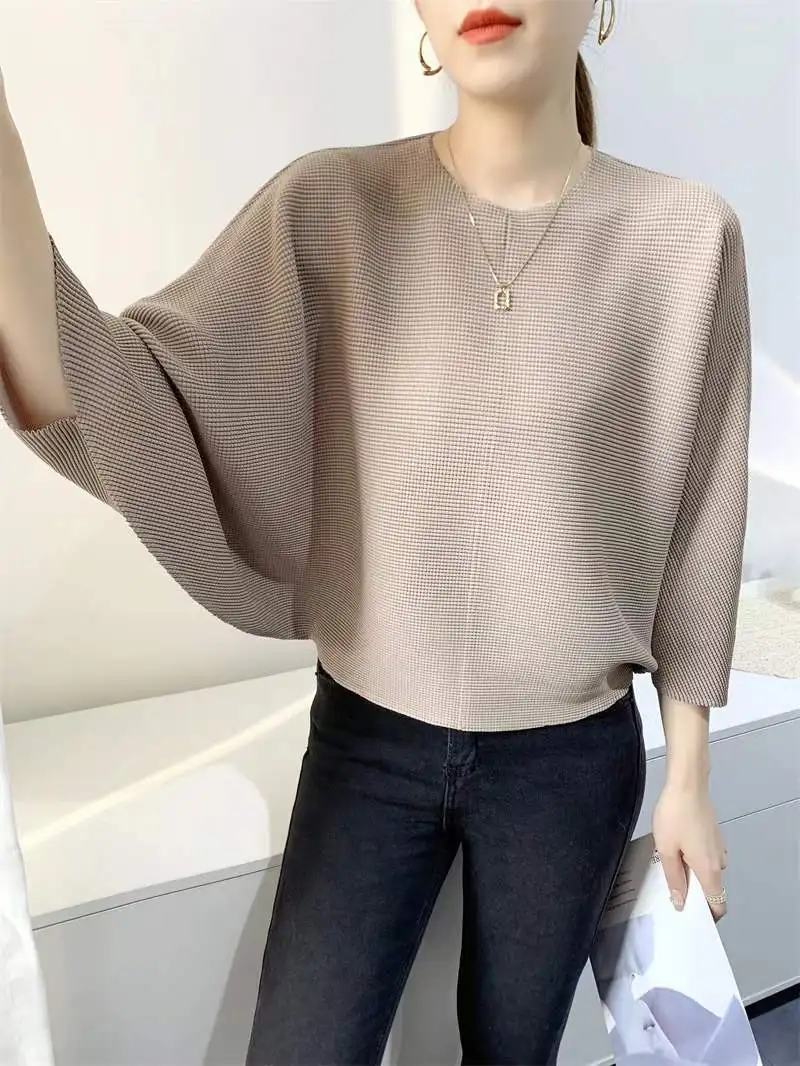 

2023 Summer New Basic Solid Color Base Shirt Miyak Fold Fashion Plus Size Thin Sweet and Versatile Casual Top for Women