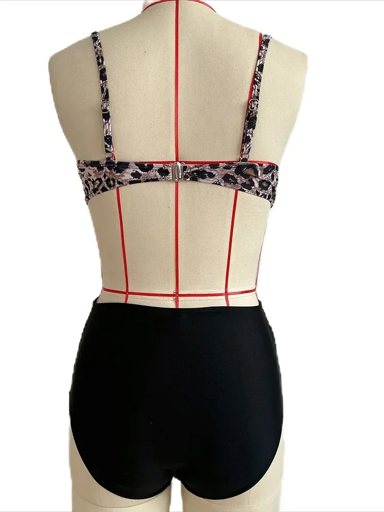 UETEEY 2025 Nuovo Costume da bagno estivo Bikini Set Sexy Bikini a pieghe con stampa leopardata Set da 2 pezzi Costume da bagno diviso da donna Bikini da spiaggia