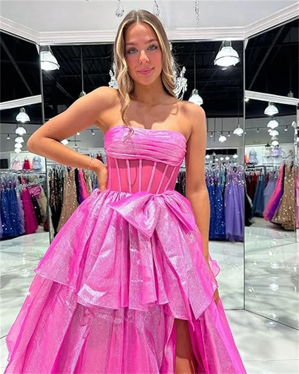 

Длинные платья для выпускного вечера без бретелек по индивидуальному заказу для женщин Пышные многоярусные тюлевые вечерние бальные платья с разрезом в виде банта Вечерние платья трапециевидной формы