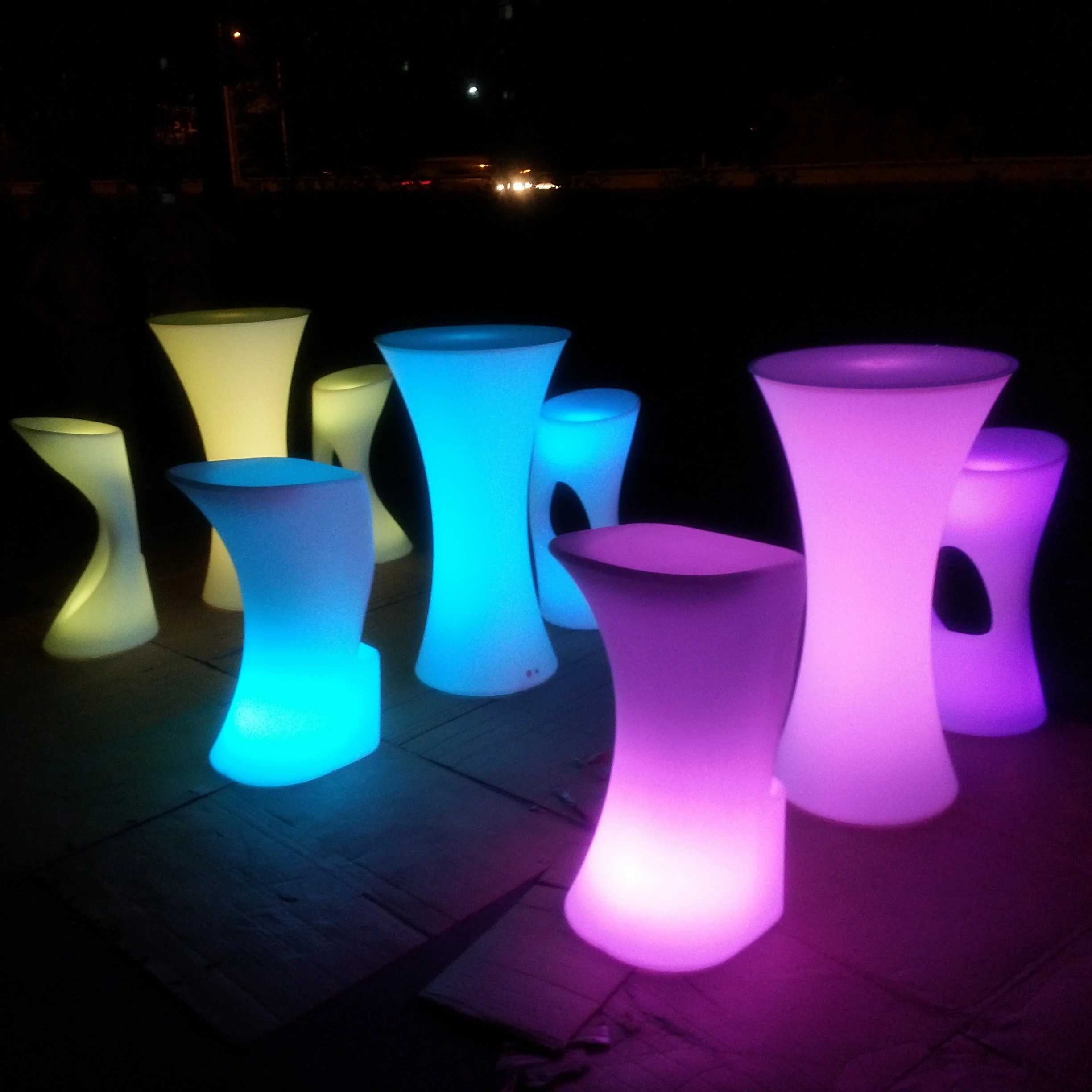 

Colour Changing Lights bar Furniture, Romantic Mood Light Led Cocktail Table