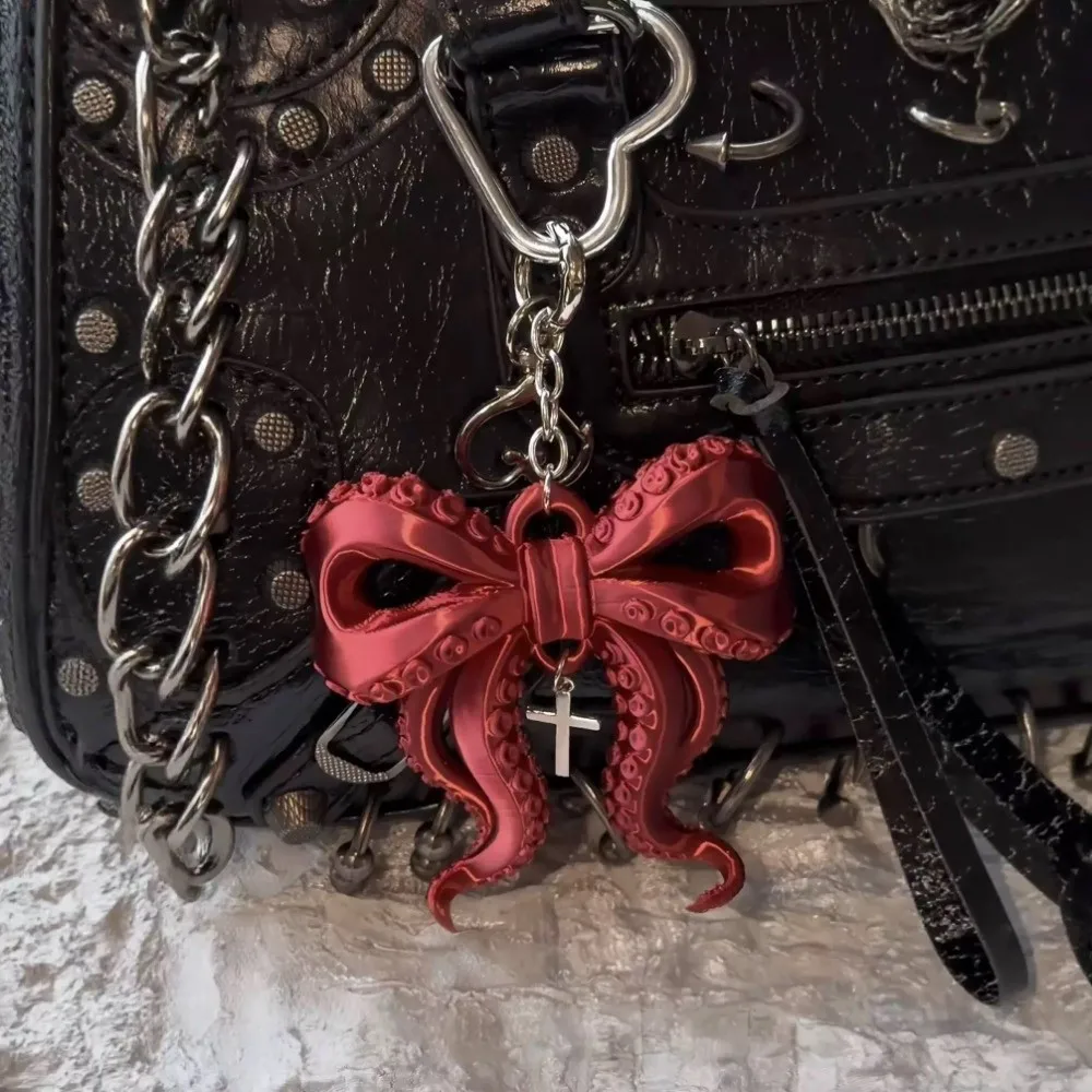 3D Printed Octopus Tentacle Bow Keychain Creative Fashion Octopus Bow Pendant Unique Cross Cthulhu Style Keyring Backpack Decor