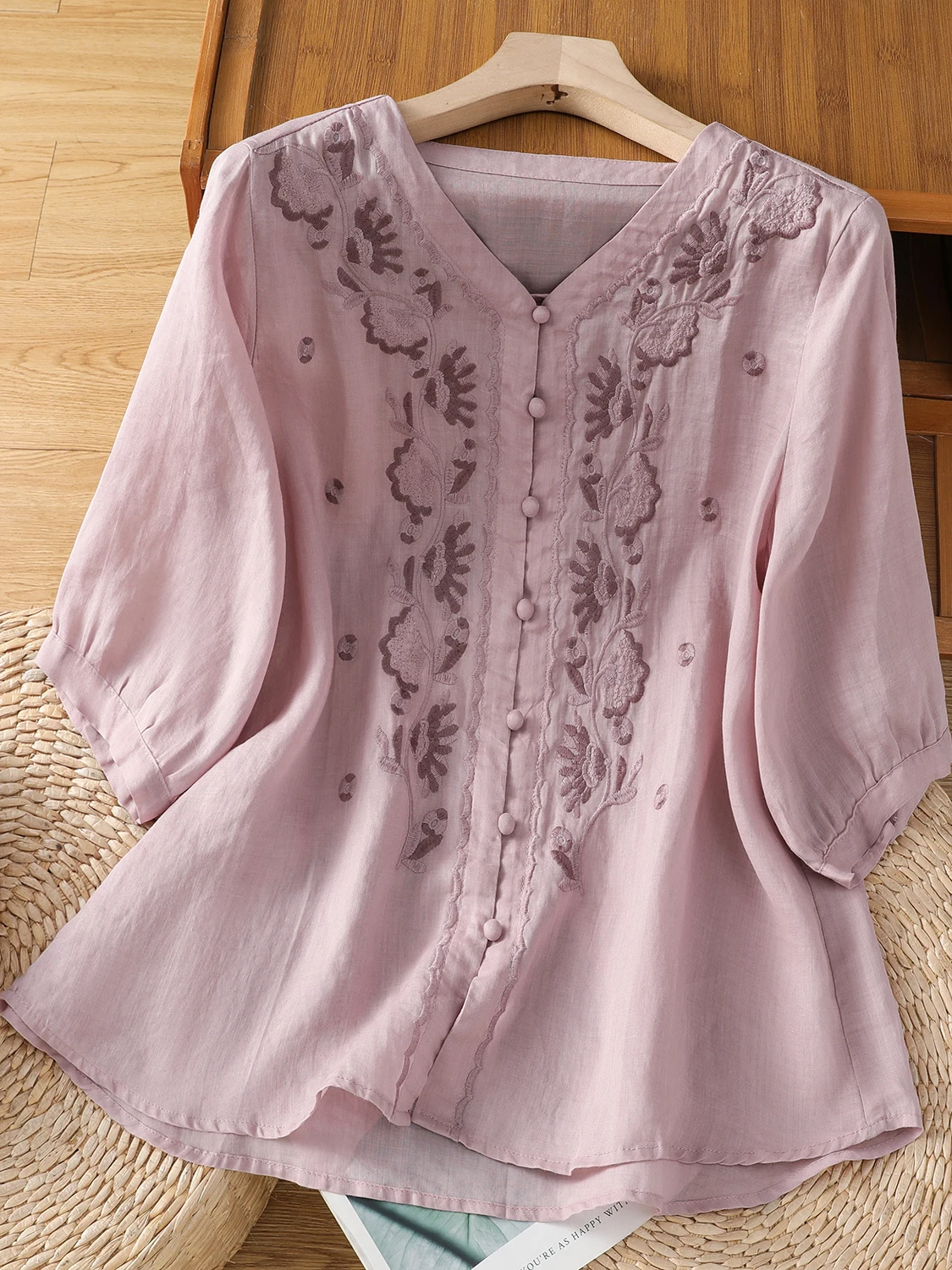 

Retro Sle Embroidered Cotton Linen irt Women's Summer Loose Fit V-Ne Five-Quarter Sve Linen Top Commute Faion